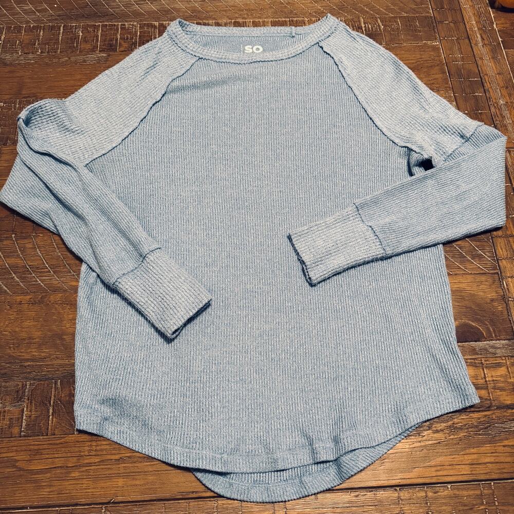 SO Womens Size Medium Light Blue Ribbed Waffle Knit Long Sleeve Top Shirt